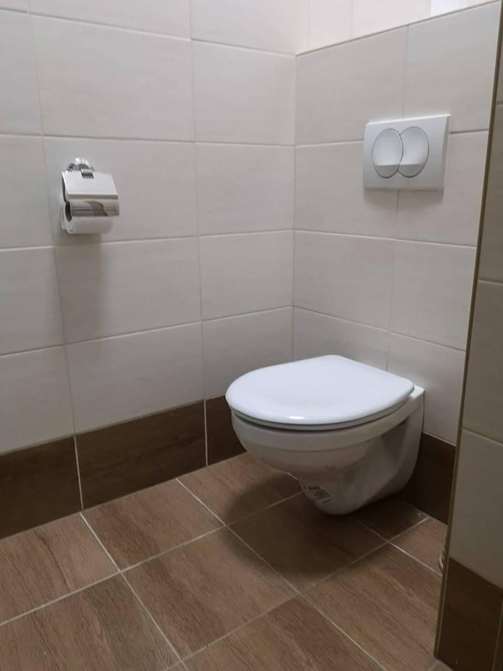 Kek Laguna Panzio Dombrád Exteriör bild